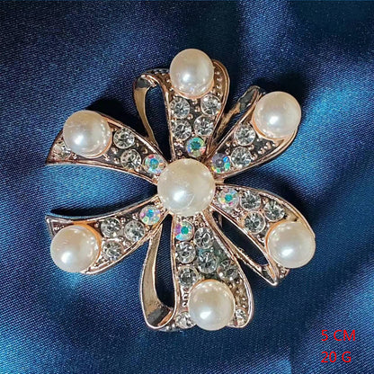 Elegant Leaf Flower Alloy Women'S Brooches