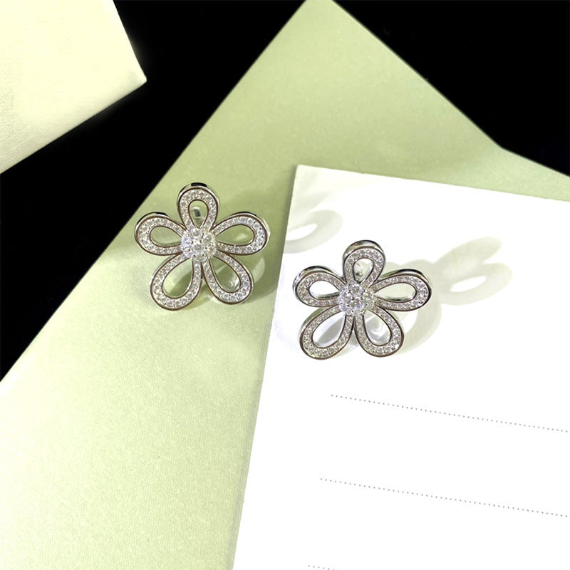 1 Pair Simple Style Flower Plating Inlay Copper Diamond Ear Studs