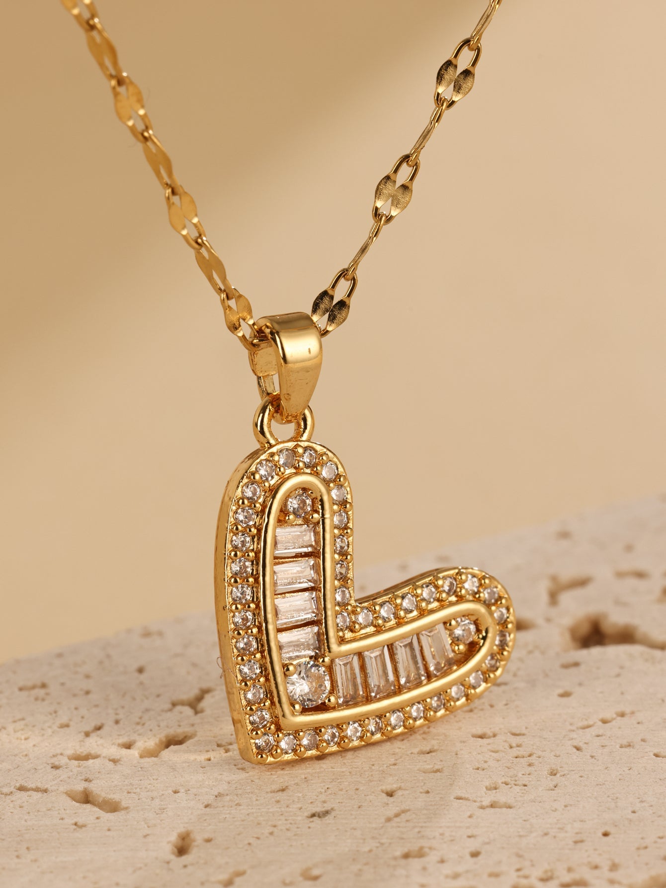 Elegant Heart Shape Stainless Steel Plating Inlay Zircon 18k Gold Plated Pendant Necklace