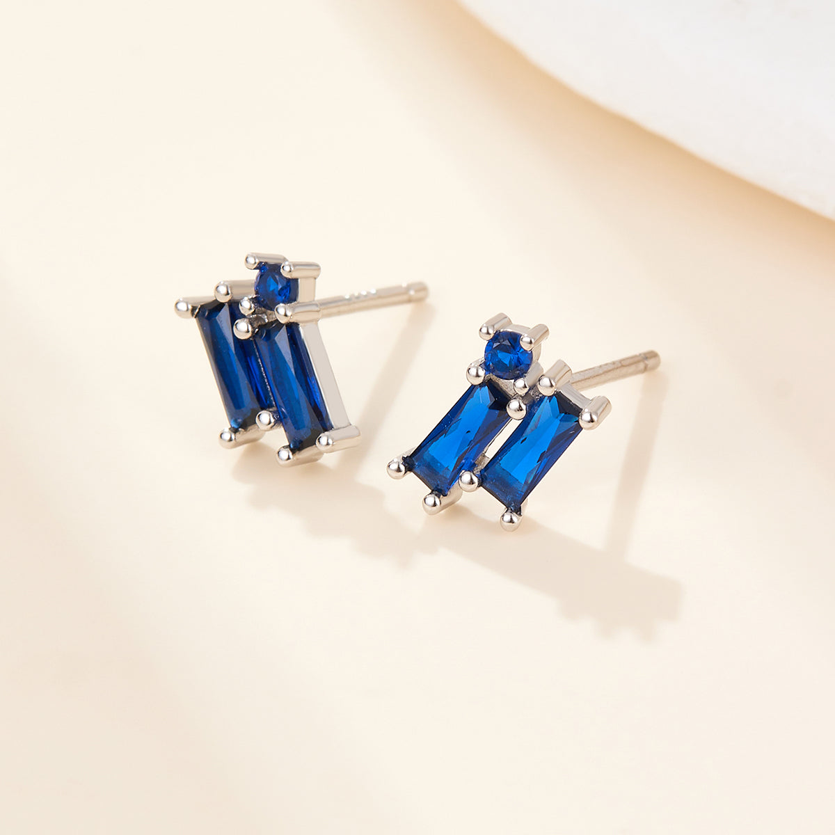 1 Pair Simple Style Geometric Rectangle Plating Inlay Sterling Silver Zircon 18k Gold Plated White Gold Plated Ear Studs