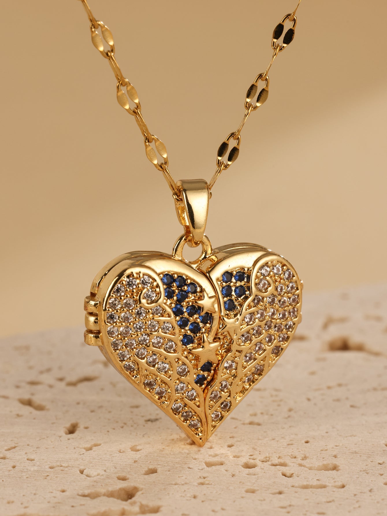 Elegant Heart Shape Stainless Steel Plating Inlay Zircon 18k Gold Plated Pendant Necklace