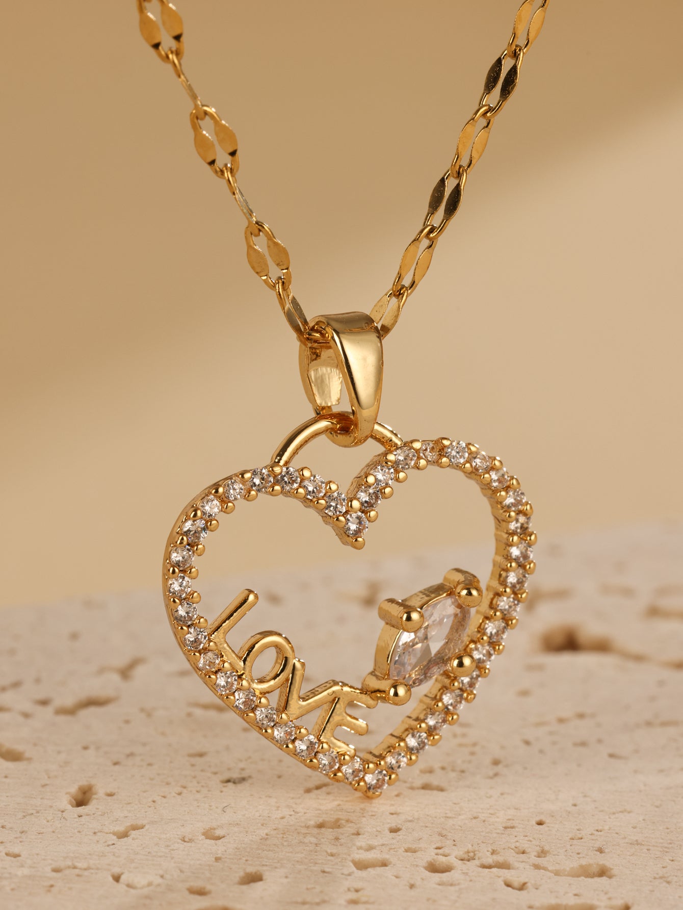 Elegant Heart Shape Stainless Steel Plating Inlay Zircon 18k Gold Plated Pendant Necklace