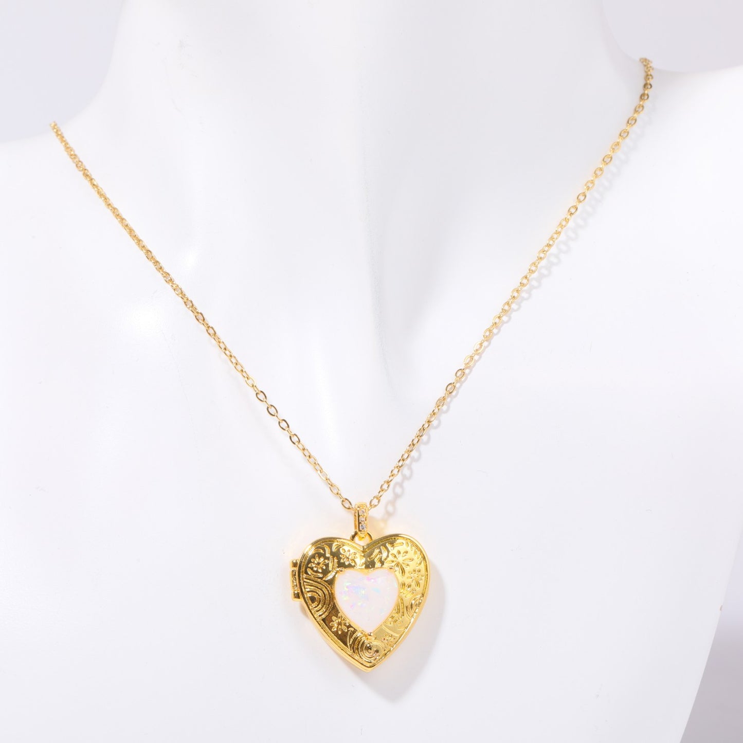 Copper Simple Style Commute Letter Heart Shape Plating Inlay Zircon Pendant Necklace