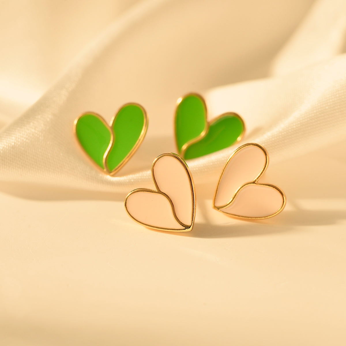 1 Pair Classic Style Heart Shape Heart Alloy Ear Studs