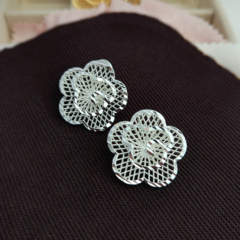 1 Pair Elegant Sweet Flower Plating Hollow Out Copper Ear Studs