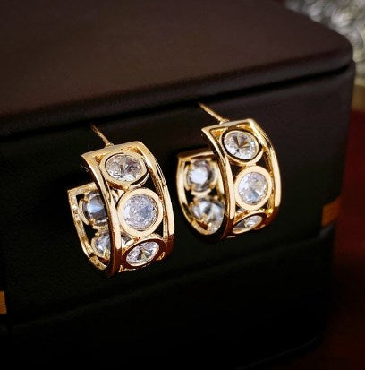 1 Pair Vintage Style Simple Style C Shape Plating Hollow Out Inlay Copper Zircon 14k Gold Plated Ear Studs