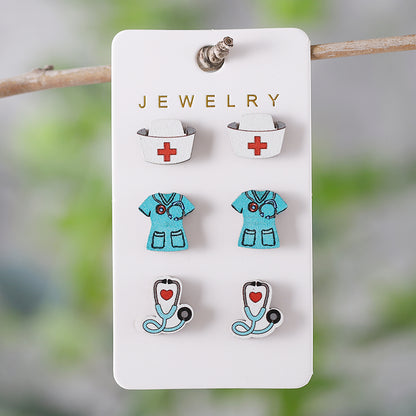 3 Pairs Retro Cartoon Heart Shape Wood Ear Studs