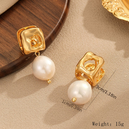 1 Pair Elegant Retro Irregular Pearl Freshwater Pearl Copper Natural Stone 18K Gold Plated Drop Earrings