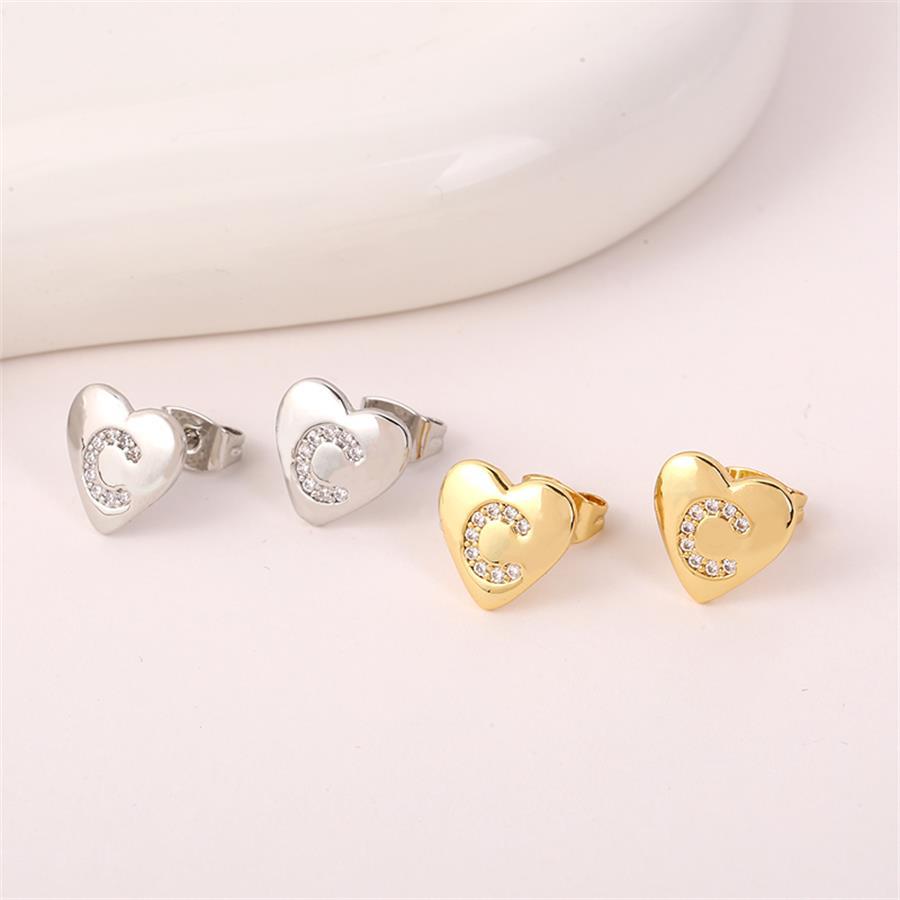 1 Pair Simple Style Letter Heart Shape Inlay Copper Rhinestones 18K Gold Plated White Gold Plated Ear Studs