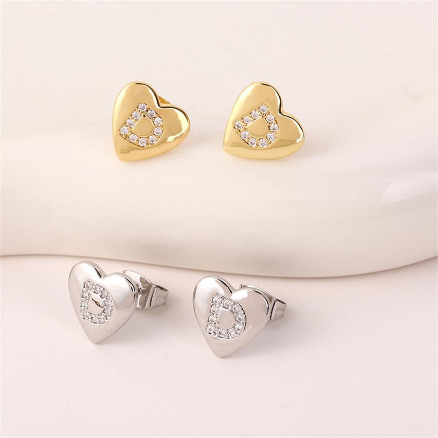 1 Pair Simple Style Letter Heart Shape Inlay Copper Rhinestones 18K Gold Plated White Gold Plated Ear Studs