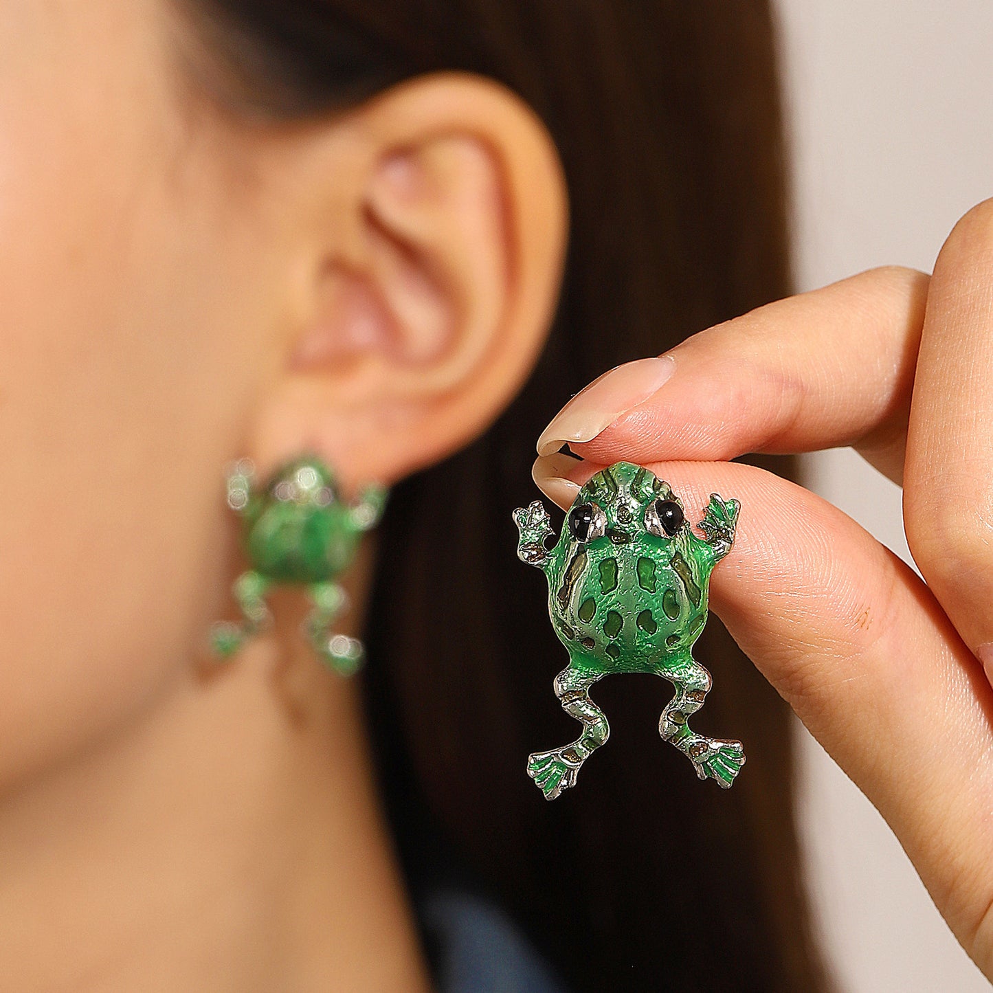 1 Pair Simple Style Frog Inlay Copper Rhinestones Ear Studs