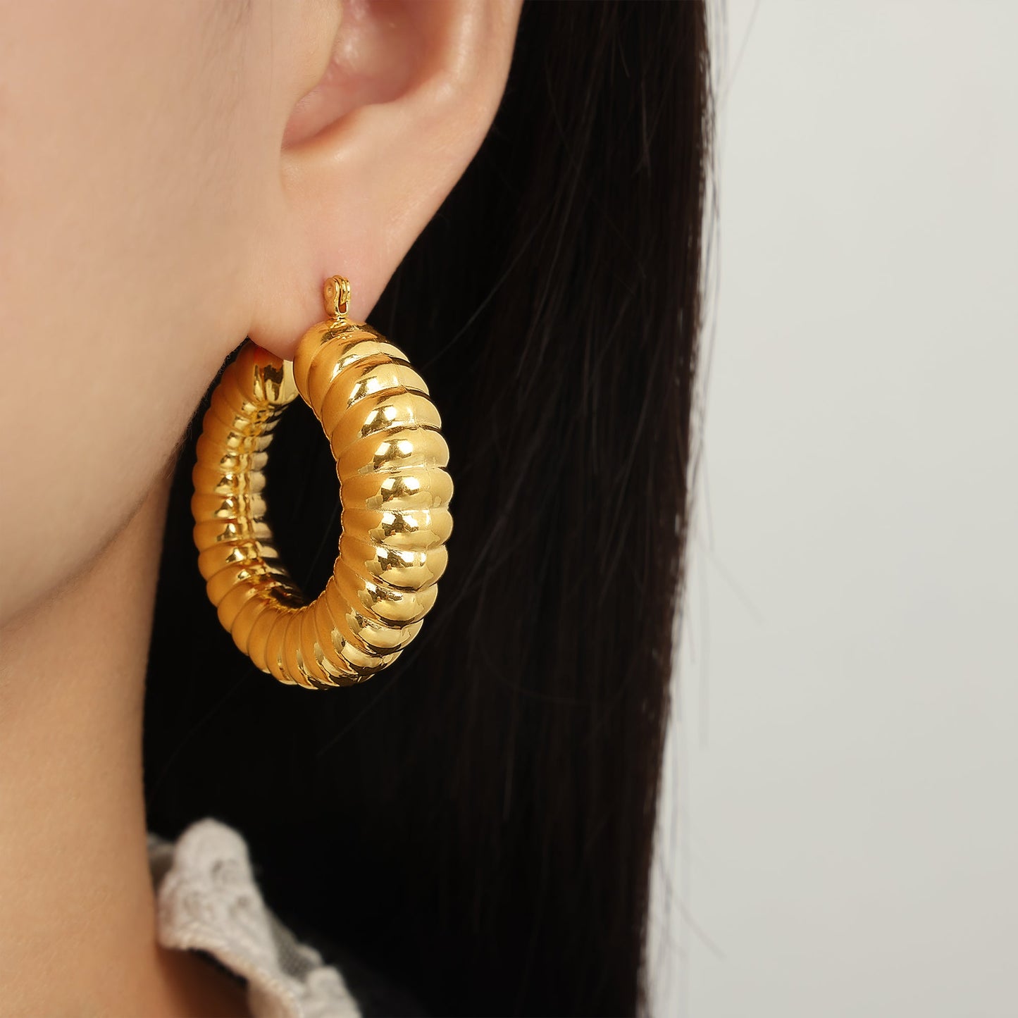 1 Pair Casual Simple Style U Shape Plating Carving Titanium Steel 18K Gold Plated Hoop Earrings