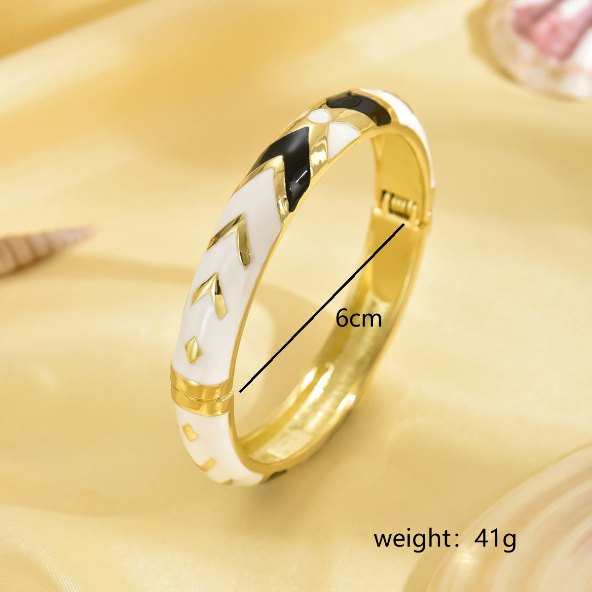 Sweet Pastoral Color Block Zinc Alloy Printing Stripe 18K Gold Plated Women's Bangle