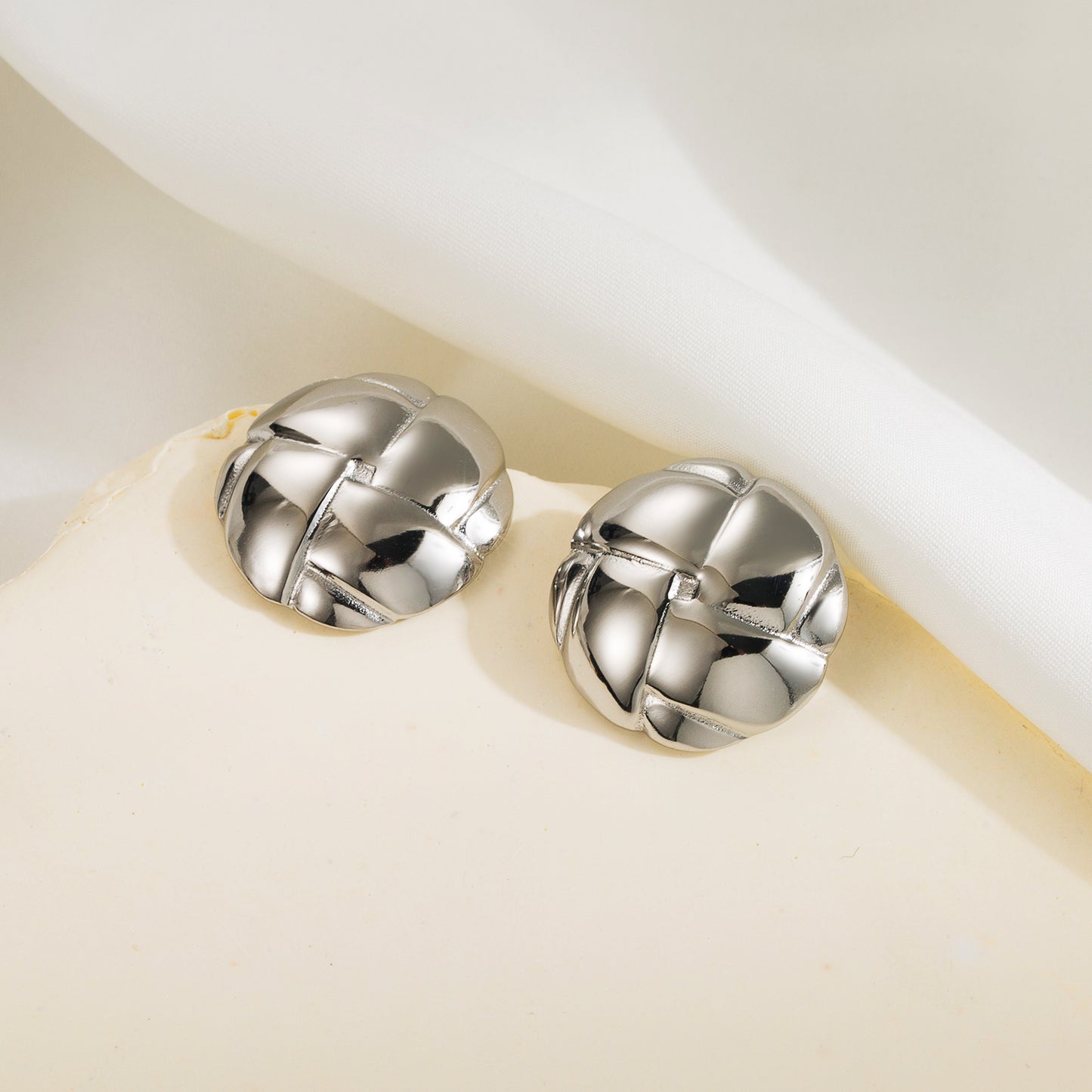 1 Pair Simple Style Classic Style Argyle Stainless Steel 14K Gold Plated Ear Studs