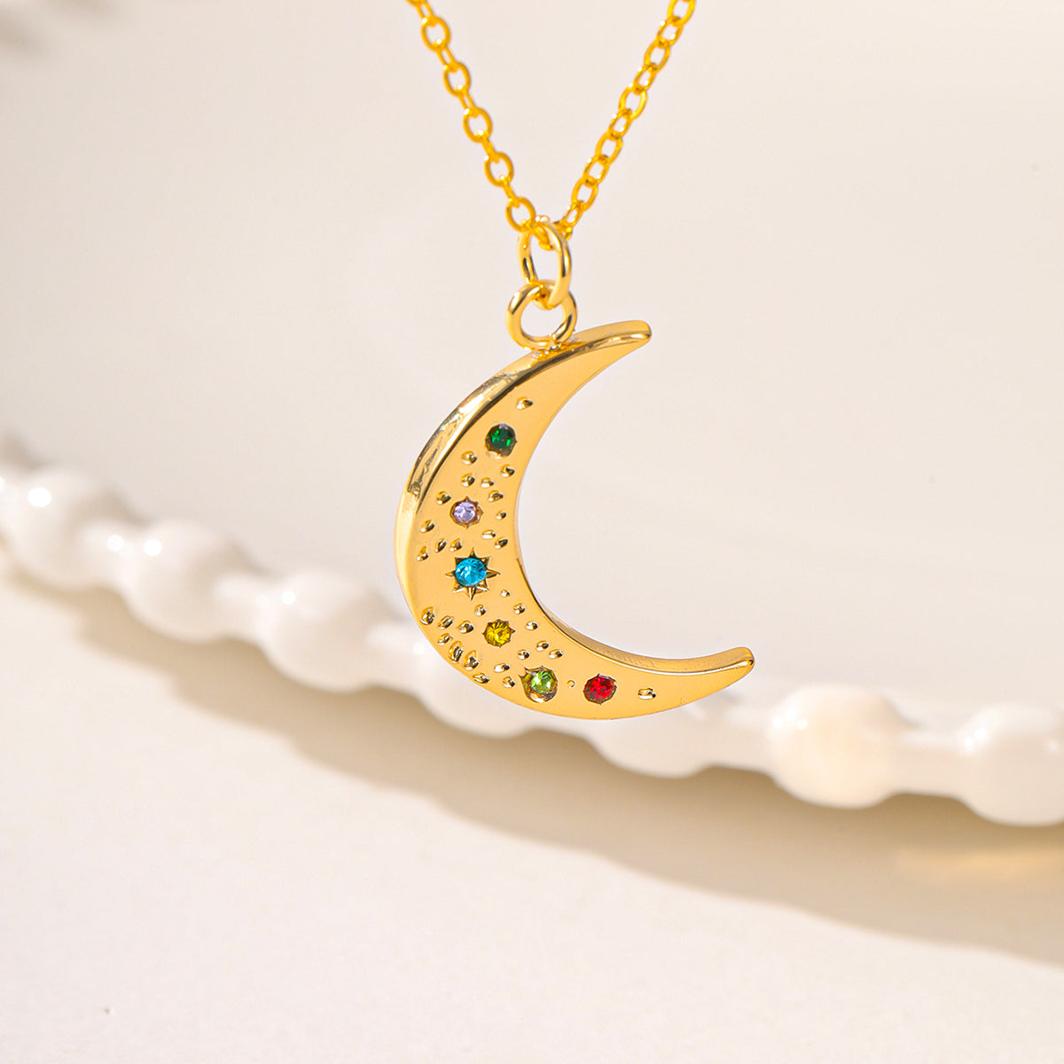 Copper Simple Style Roman Style Artistic Geometric Moon Inlay Zircon Pendant Necklace