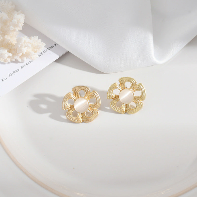 1 Pair Elegant Simple Style Flower Butterfly Alloy Drop Earrings Ear Studs