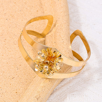Exaggerated Simple Style Flower Alloy Wholesale Bangle