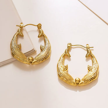 1 Pair Retro Simple Style Dolphin Fish Plating Titanium Steel 18K Gold Plated Hoop Earrings