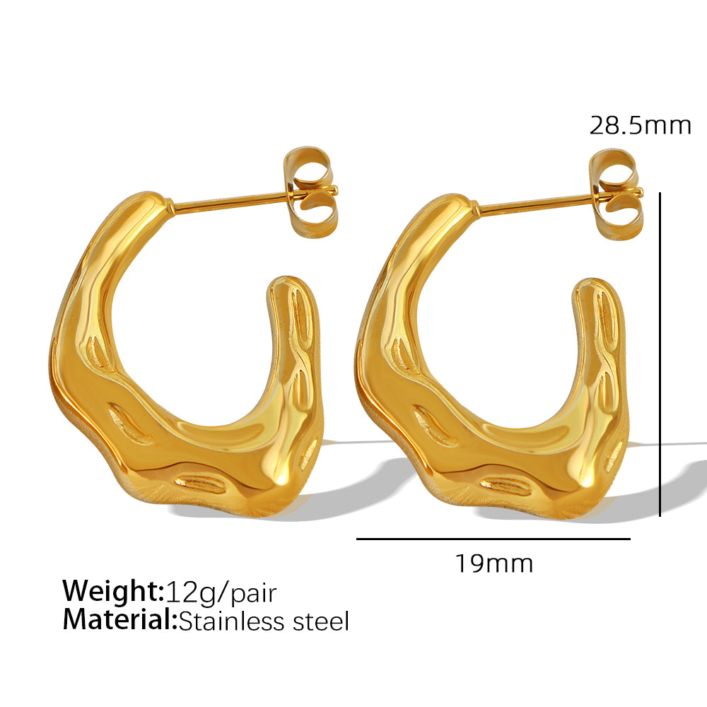 1 Pair Elegant Vintage Style Triangle Croissant Rhombus Pleated Titanium Steel 18K Gold Plated Ear Studs