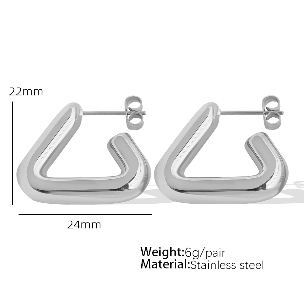 1 Pair Elegant Vintage Style Triangle Croissant Rhombus Pleated Titanium Steel 18K Gold Plated Ear Studs