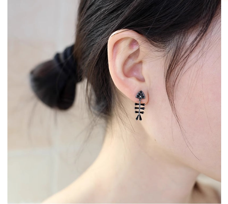 1 Pair Simple Style Fish Plating Inlay Copper Zircon Ear Studs