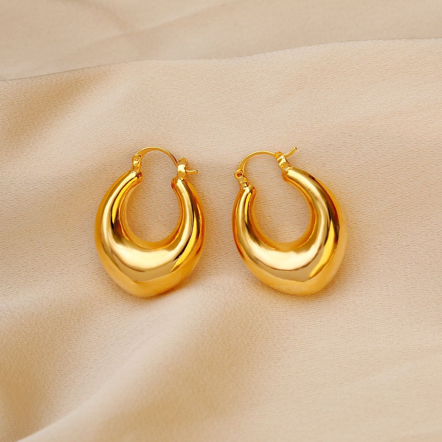 1 Pair Vintage Style Simple Style Solid Color Plating Copper 18K Gold Plated Ear Studs