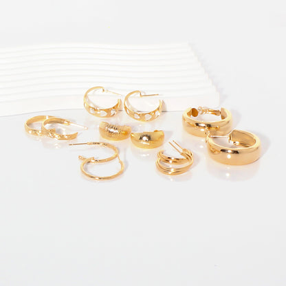 1 Set Sweet Simple Style Round Heart Shape Plating Iron Gold Plated Ear Studs