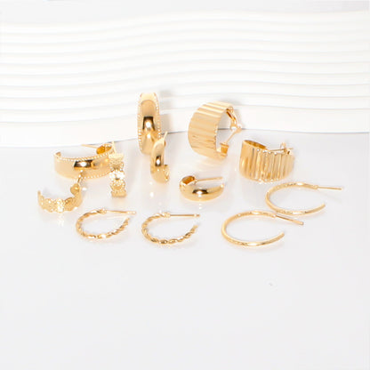 1 Set Sweet Simple Style Round Heart Shape Plating Iron Gold Plated Ear Studs