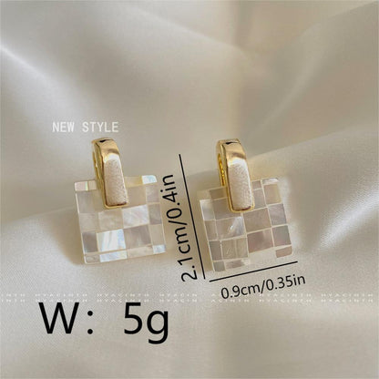 1 Pair Elegant Vintage Style Square Copper 18K Gold Plated Drop Earrings