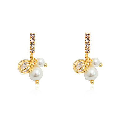 1 Pair Sweet Simple Style Classic Style Irregular Pearl Copper Zircon 18K Gold Plated Ear Cuffs