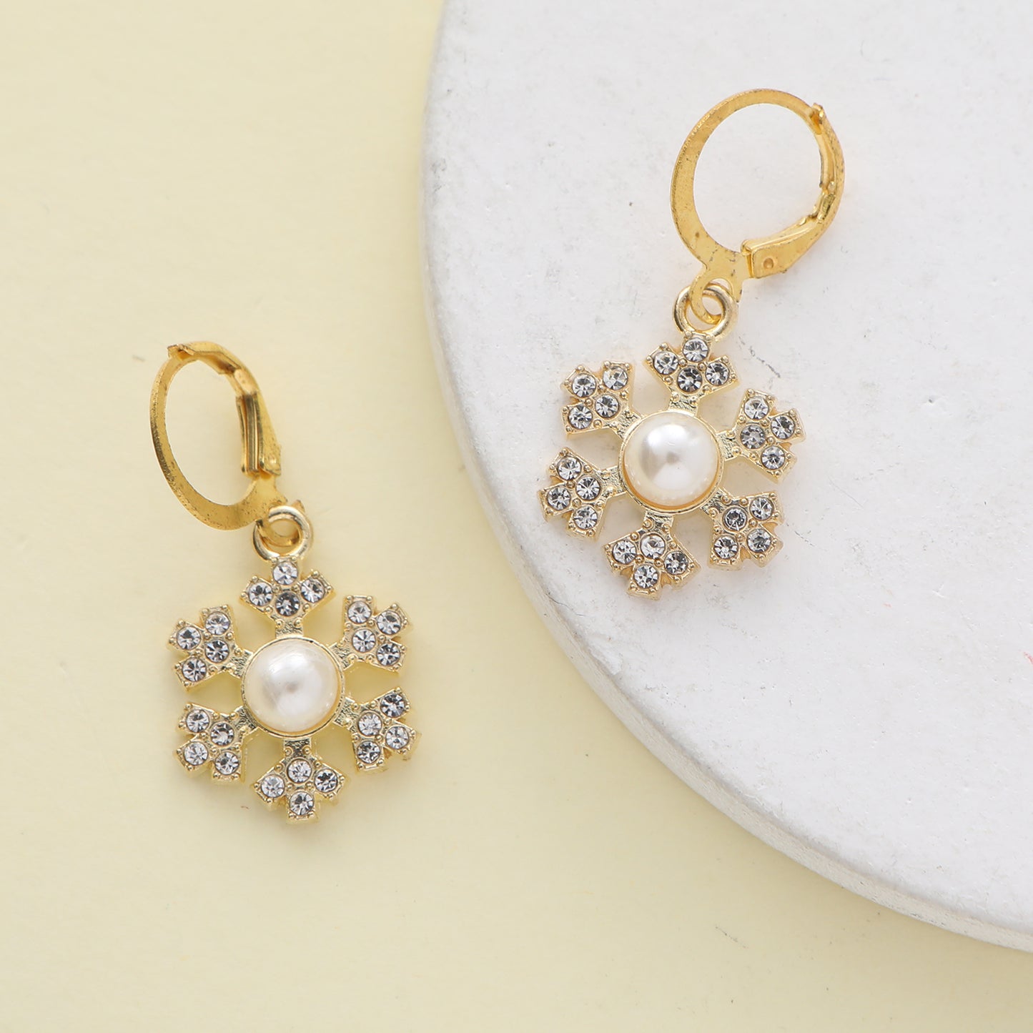 1 Pair Elegant Shiny Cross Alloy Zircon Drop Earrings