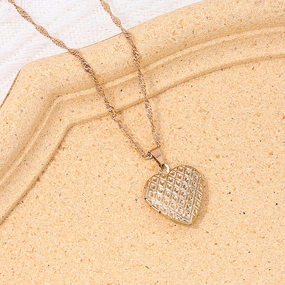 Simple Style Heart Shape Ferroalloy Copper Alloy Plating Women's Pendant Necklace