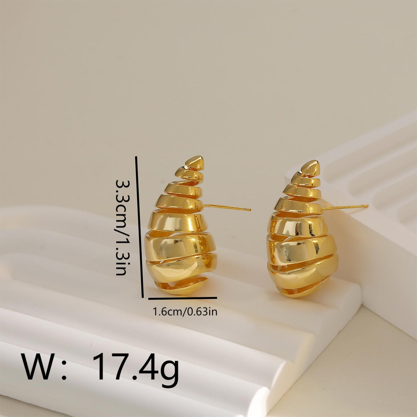 1 Pair Elegant Exaggerated Solid Color Plating Copper 18K Gold Plated Ear Studs