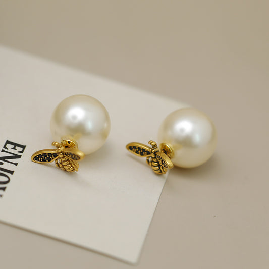 1 Pair Cute Pearl Bee Plating Copper 18K Gold Plated Ear Studs