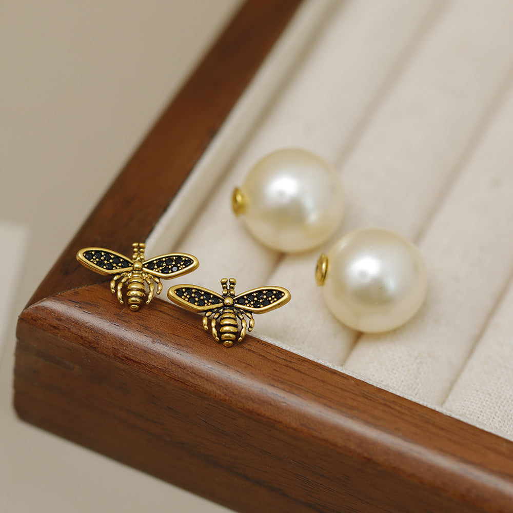 1 Pair Cute Pearl Bee Plating Copper 18K Gold Plated Ear Studs