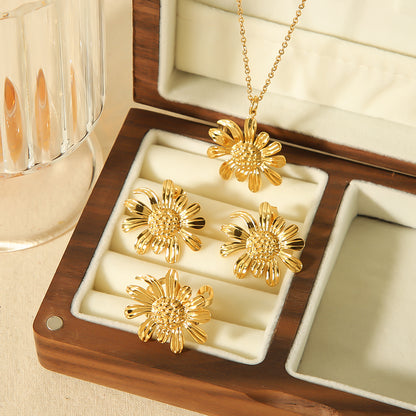 Stainless Steel 18K Gold Plated Casual Vacation Classic Style Chrysanthemum Daisy Polishing Plating Rings Necklace
