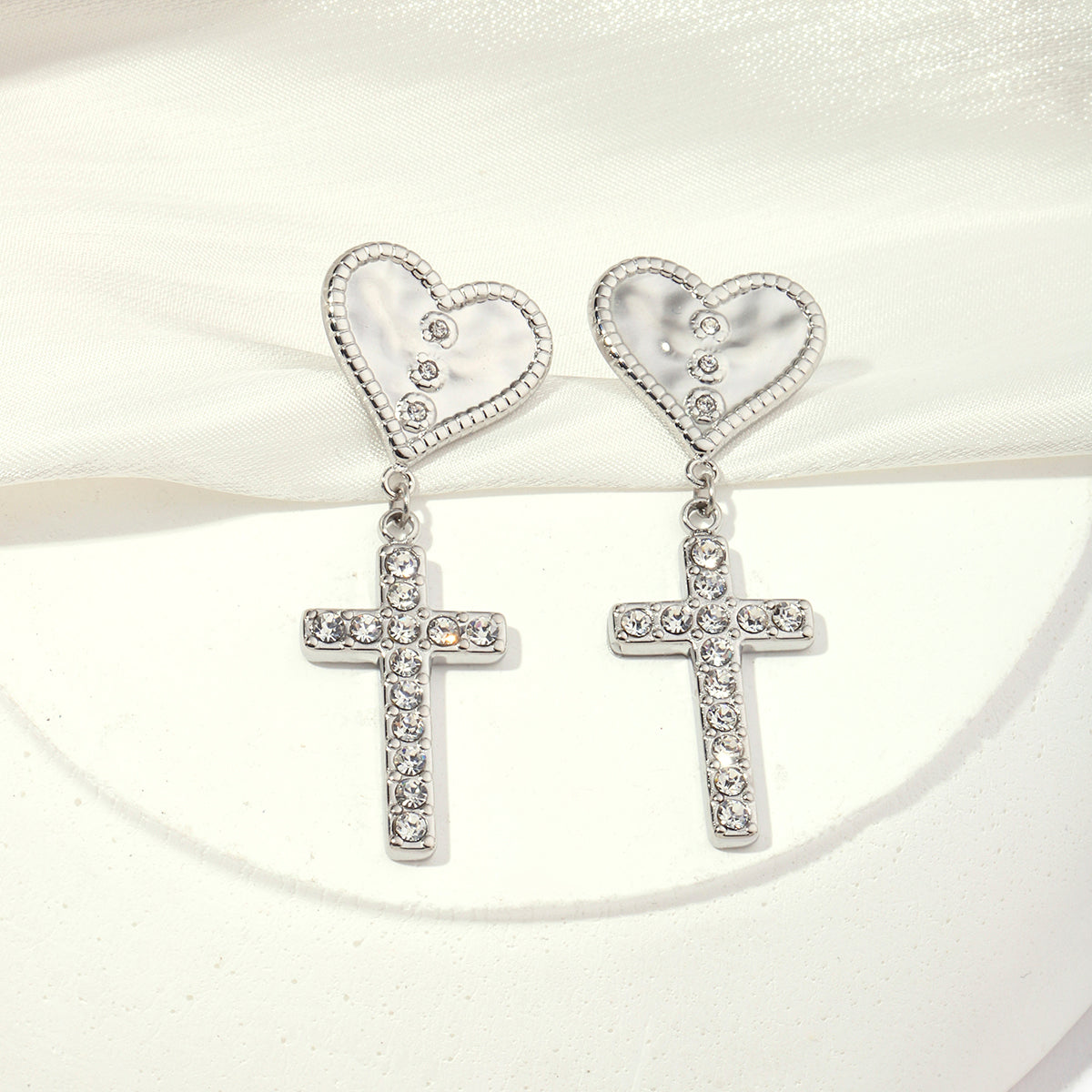 1 Pair Streetwear Cross Heart Shape Inlay Titanium Steel Rhinestones 18K Gold Plated Drop Earrings