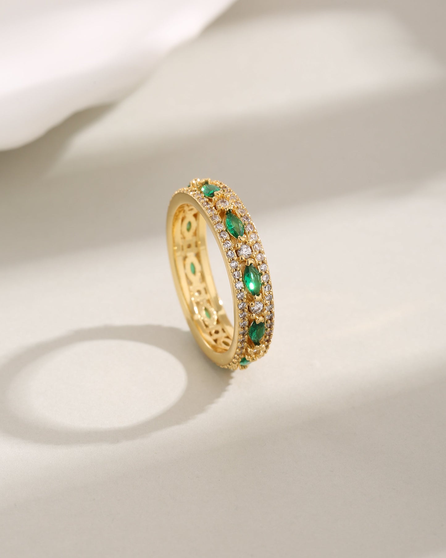 Wholesale Elegant Geometric Copper Inlay 18K Gold Plated Zircon Rings