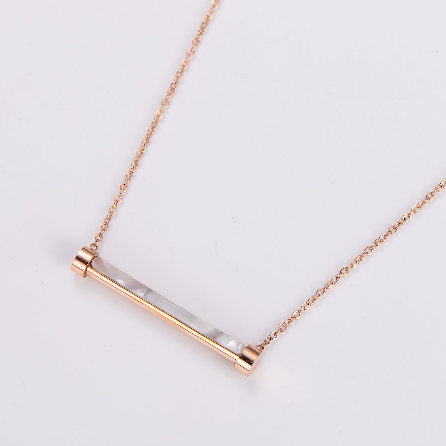 304 Stainless Steel Casual Inlay Solid Color Acrylic Pendant Necklace