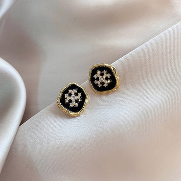 New Earrings Retro Earrings Drop Oil Round Snowflake Earrings