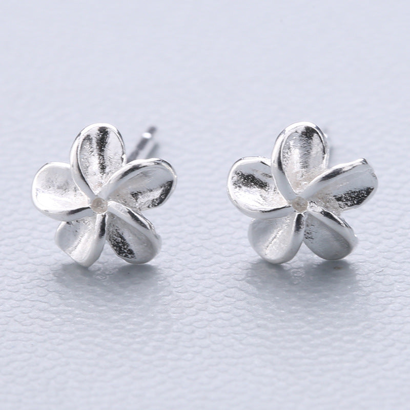 1 Pair Cute Sweet Triangle Bow Knot Snowflake Plating Sterling Silver Ear Studs