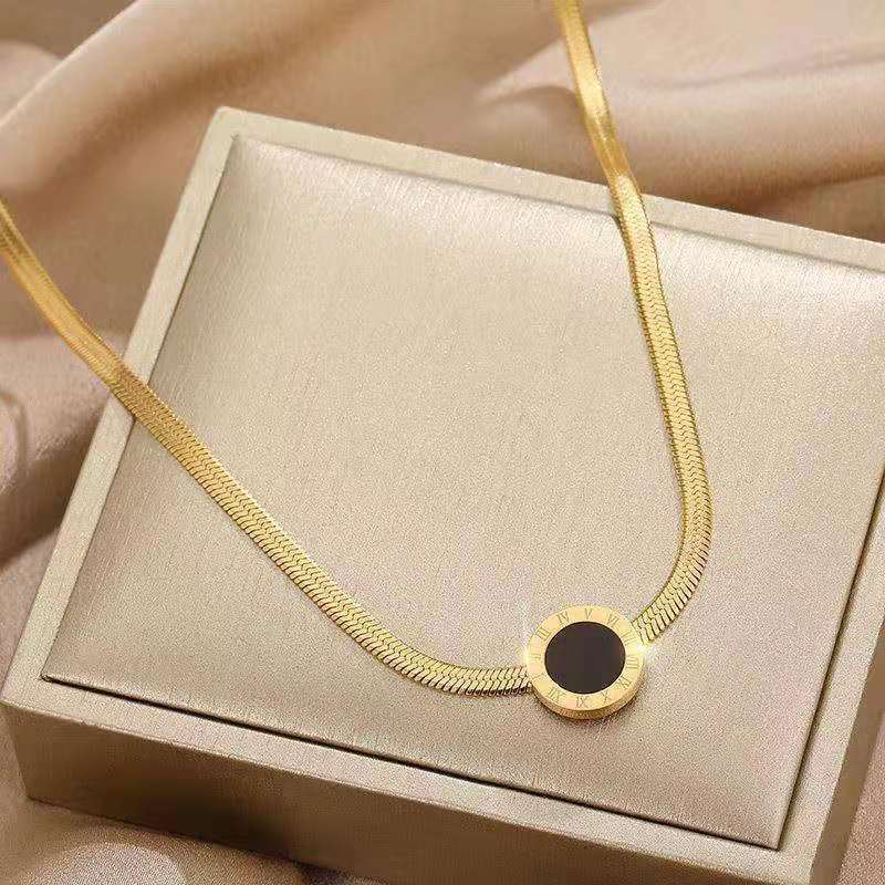 Retro Simple Style Geometric Letter Titanium Steel Inlay Zircon Necklace