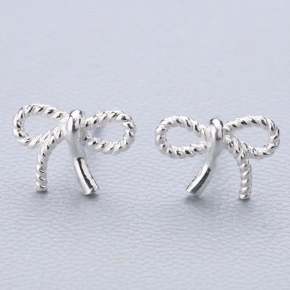 1 Pair Cute Sweet Triangle Bow Knot Snowflake Plating Sterling Silver Ear Studs