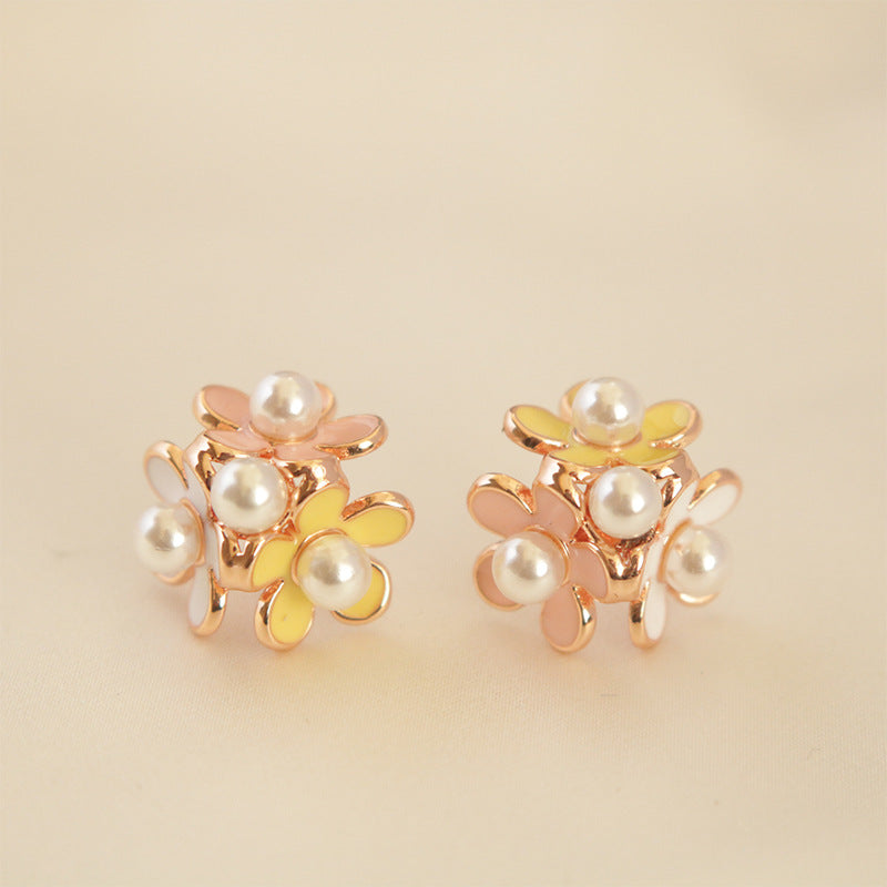 1 Pair Elegant Vintage Style Flower Imitation Pearl Artificial Pearls Ear Studs