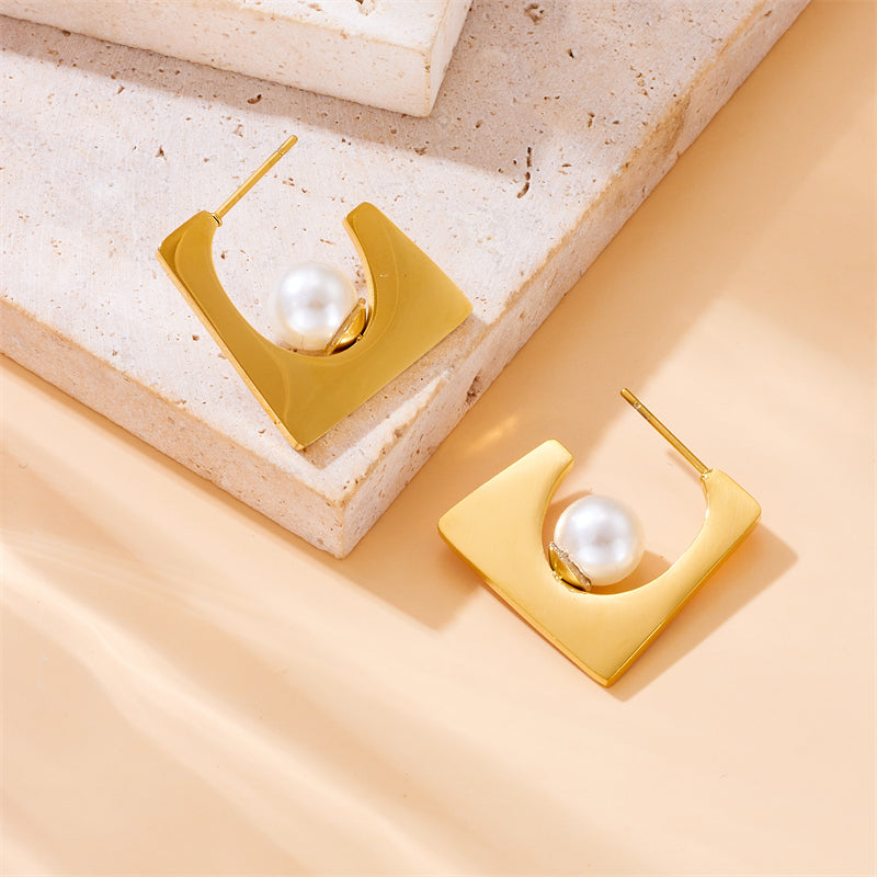 1 Pair Vintage Style Classic Style Solid Color Plating Inlay 304 Stainless Steel Pearl 18K Gold Plated Ear Studs