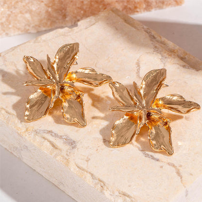 1 Pair Glam Luxurious Flower Alloy Gold Plated Ear Studs