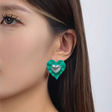 1 Pair Lady Modern Style Heart Shape Inlay Copper Artificial Pearls Ear Studs