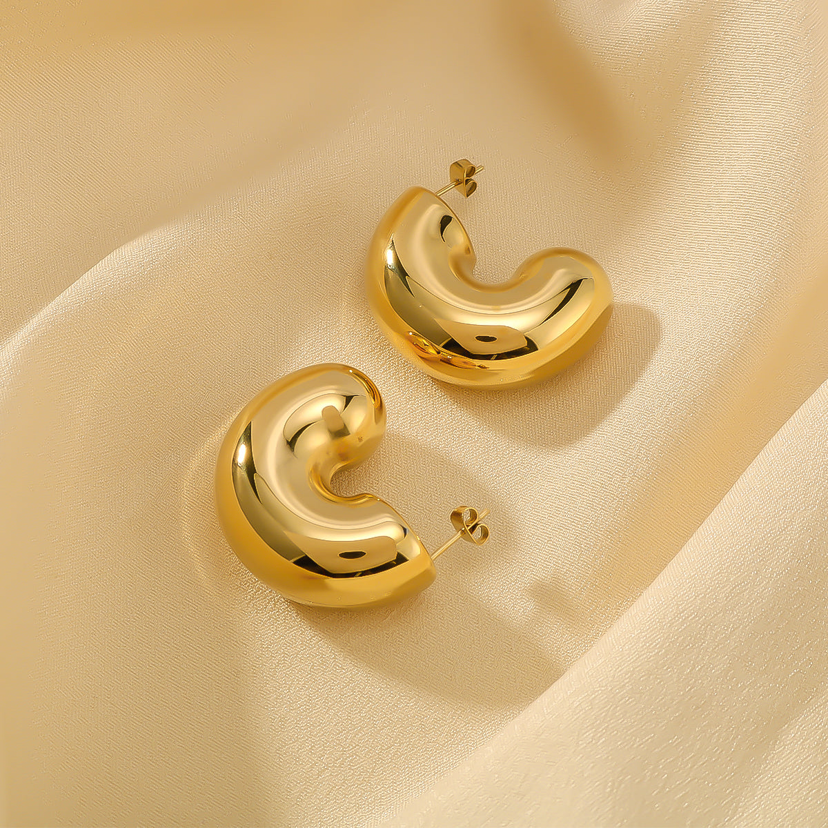 1 Pair IG Style Vintage Style Simple Style C Shape Three-dimensional 316 Stainless Steel  18K Gold Plated Ear Studs