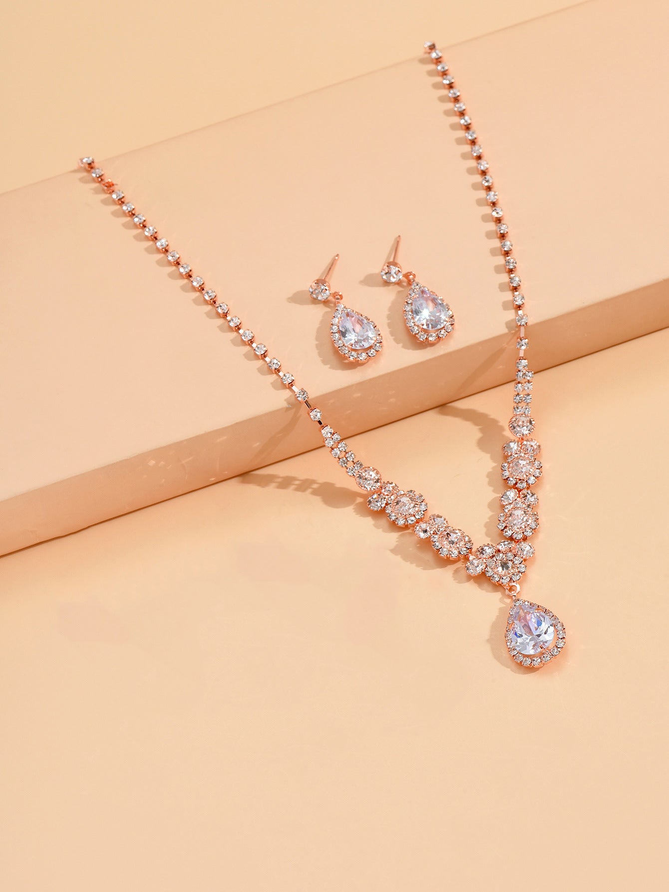 Simple Style Leaf Water Droplets Flower Rhinestone Copper Women's Bracelets Earrings Necklace