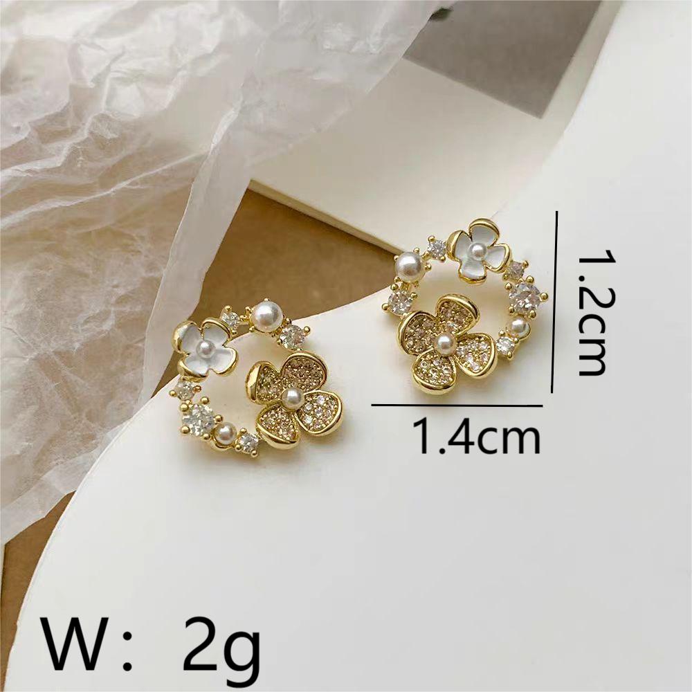 1 Pair Princess French Style Sweet Flower Inlay Copper Artificial Rhinestones Artificial Pearls Ear Studs